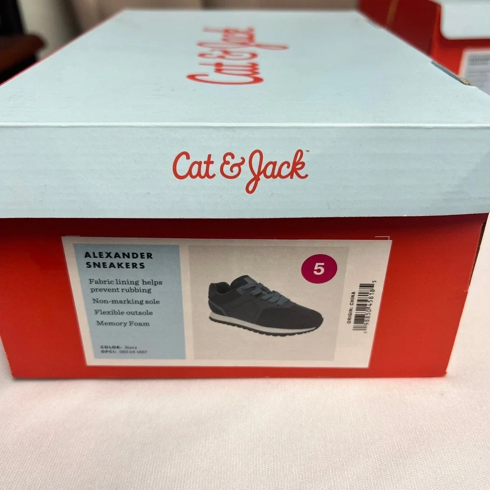Cat & Jack Alexander Navy Blue Mesh Faux Suede Memory Foam Sneakers Kids Size 5